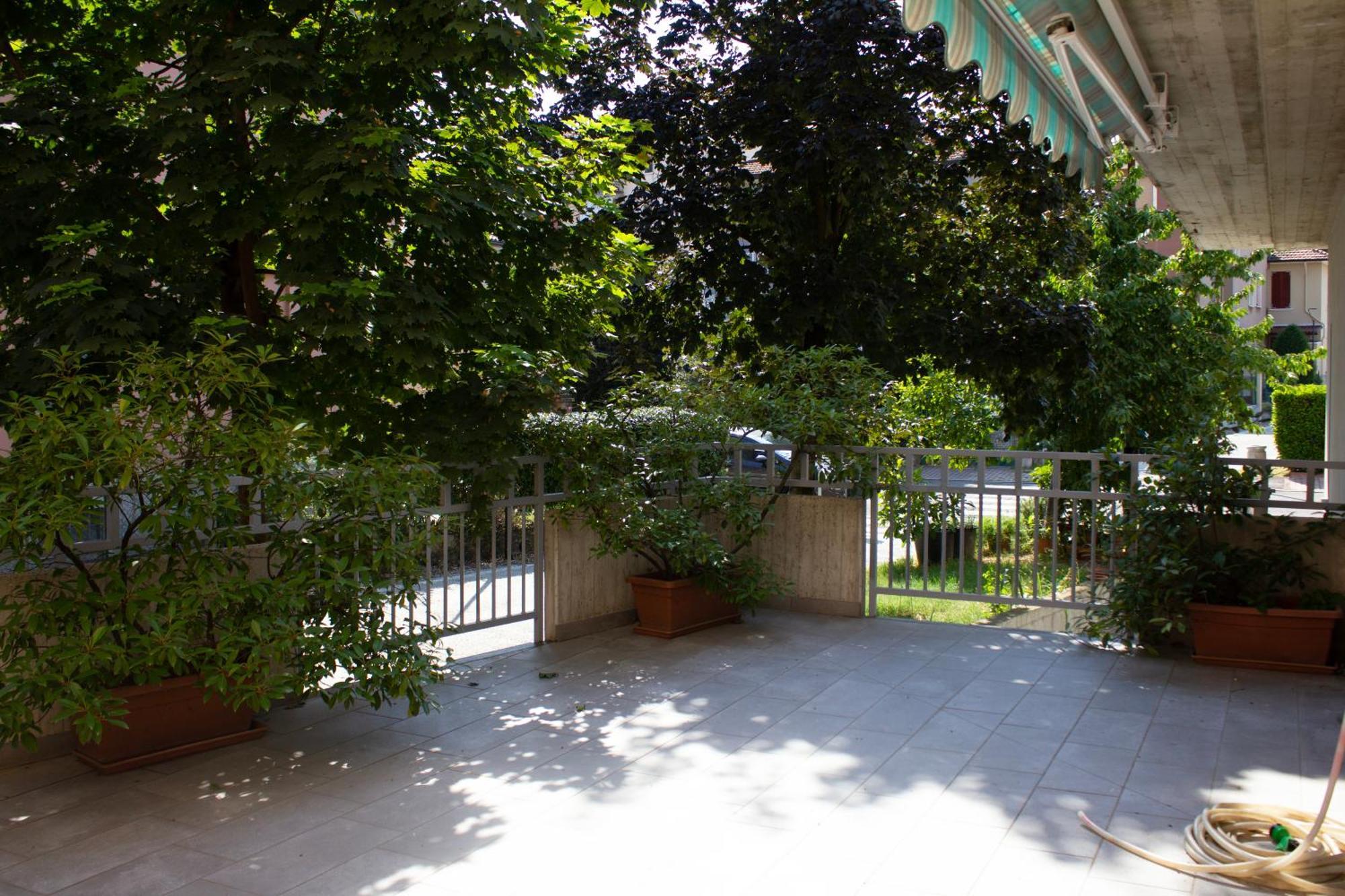Appartamento Moderno E Tranquillo Piacenza Exterior foto
